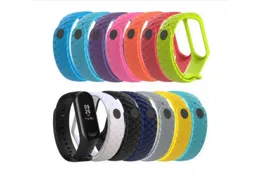 Фирменный сменный силиконовый ремешок для смарт-браслета Xiaomi Mi Band 4/ Xiaomi Mi Band 3